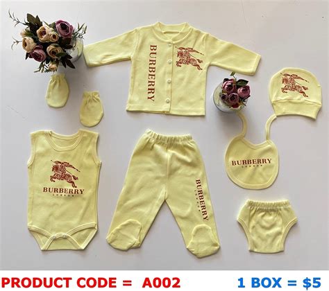 burberry bebek tulumları|burberry newborn.